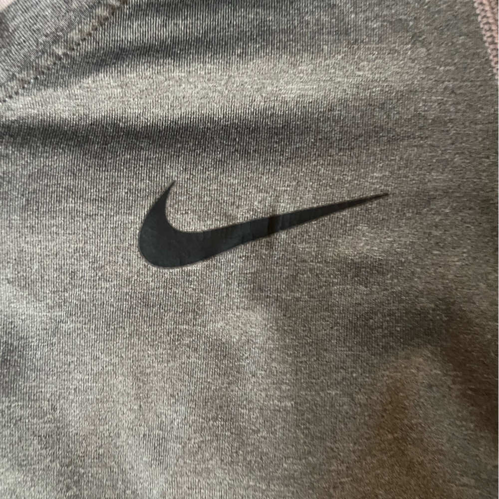 Nike workout Tee!!